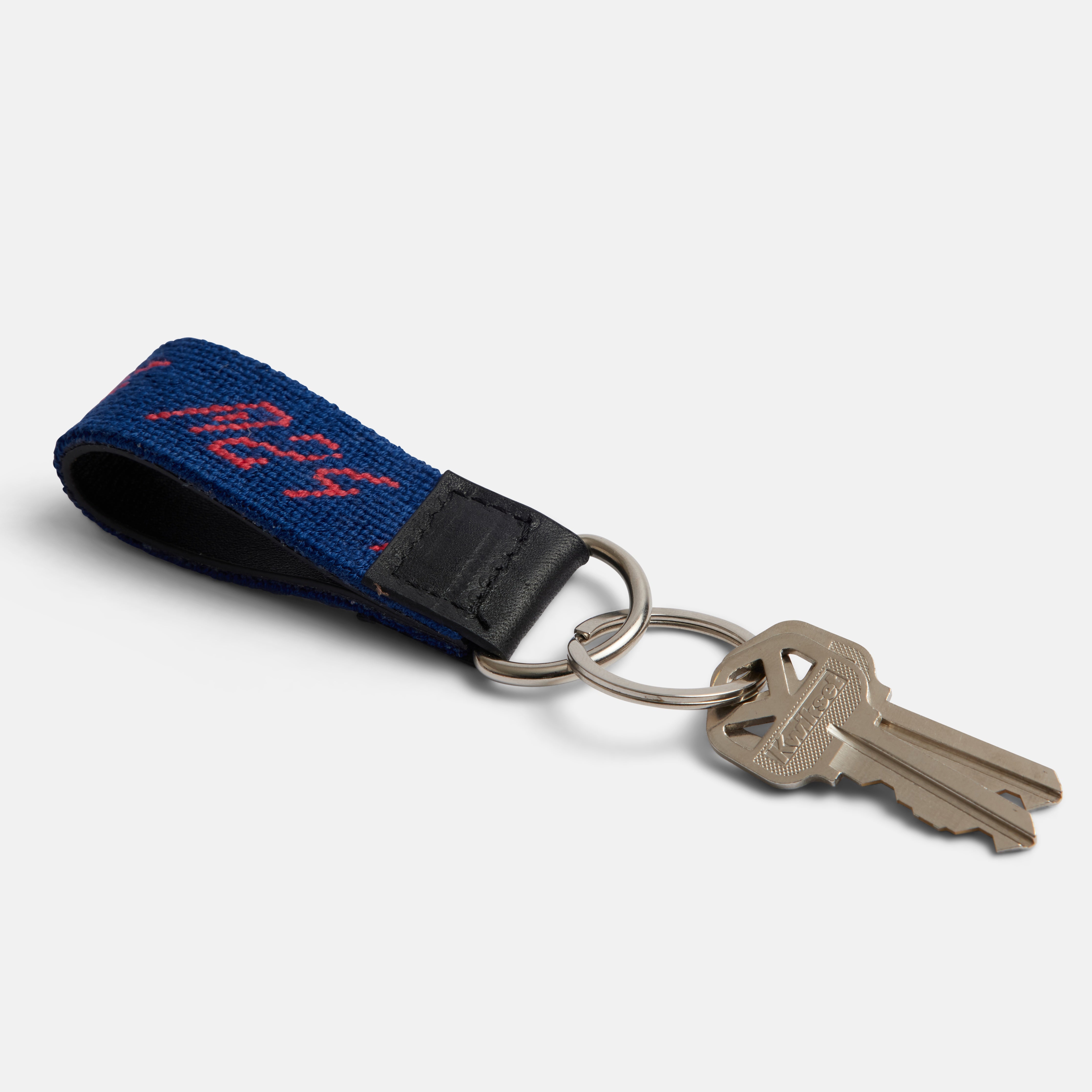 20211211_A24_Keychain_4205-1x1-gray.jpg