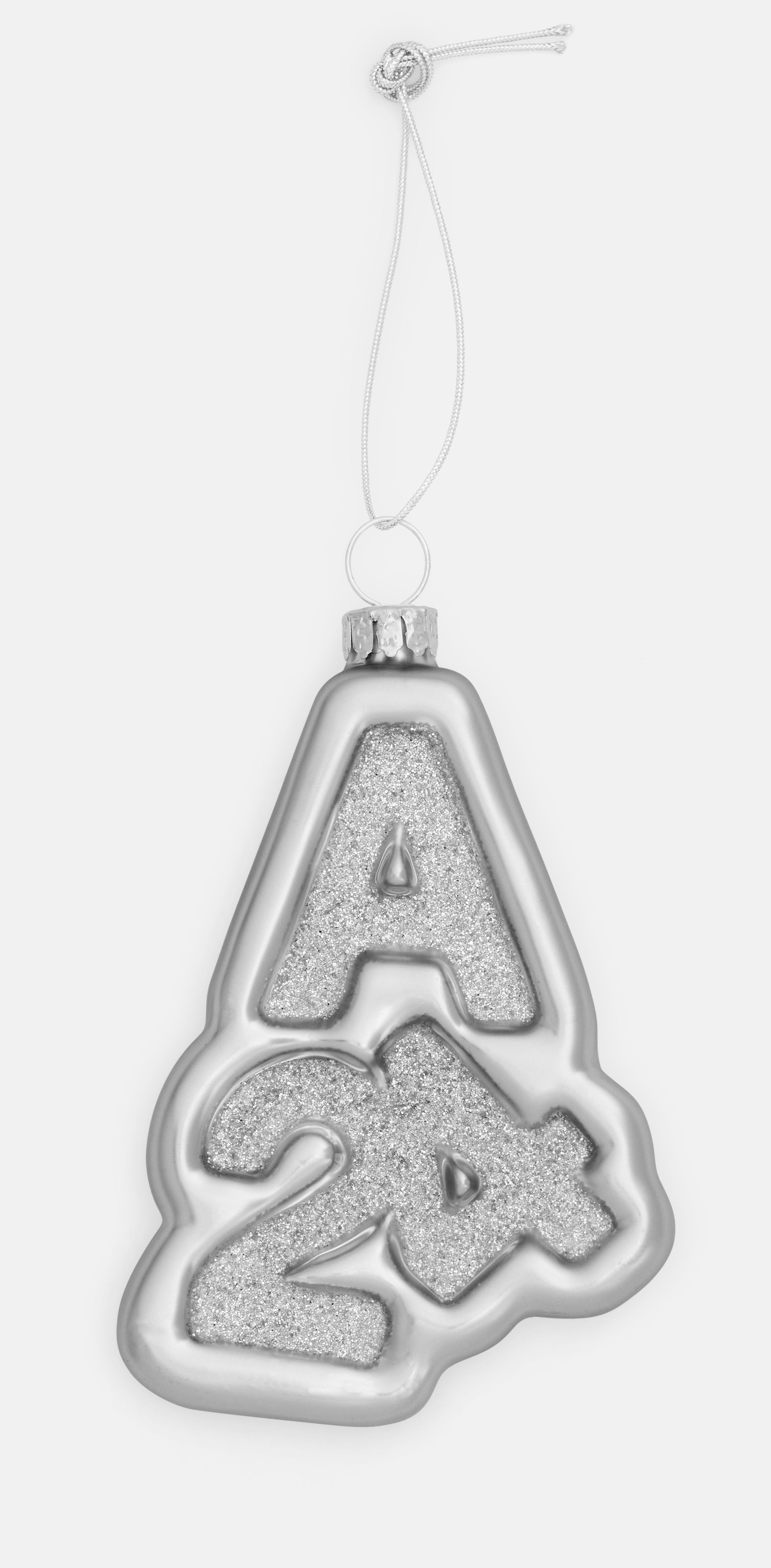 20231103_A24_Ornament_6289-tight-gray.jpg